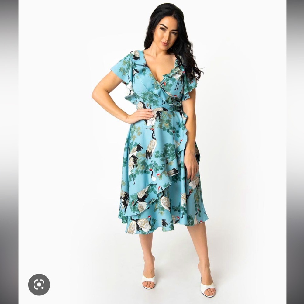 Unique Vintage Retro Crane Bird Ruffle Wrap Winged Flutter Sleeve Dress